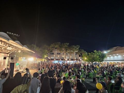공주산성시장 밤마실 야시장 개장…노라조·이시보 축하 공연, 10월 17일까지 매주 금·토