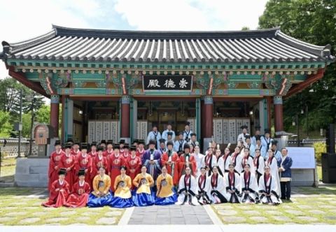 공주시, 무령왕 서거 1503주기 추모 제례 봉행…숭덕전서 유림·시민 경의