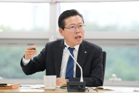 장기수 천안시장, 간부회의서 "수사적 행정 언어 지양…시민 눈높이 직관적 소통"
