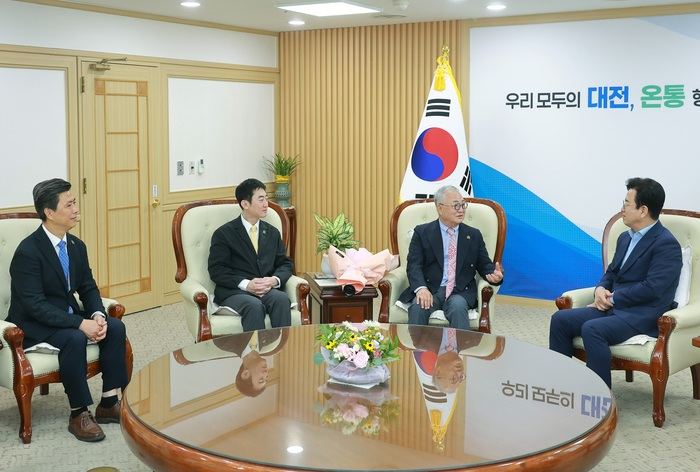 대전시, 성심당에 시정발전 유공 감사패 수여
