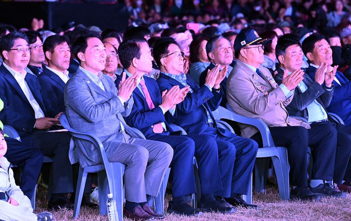 충남 공주에서 ‘2026 전국우수시장박람회’ 개막